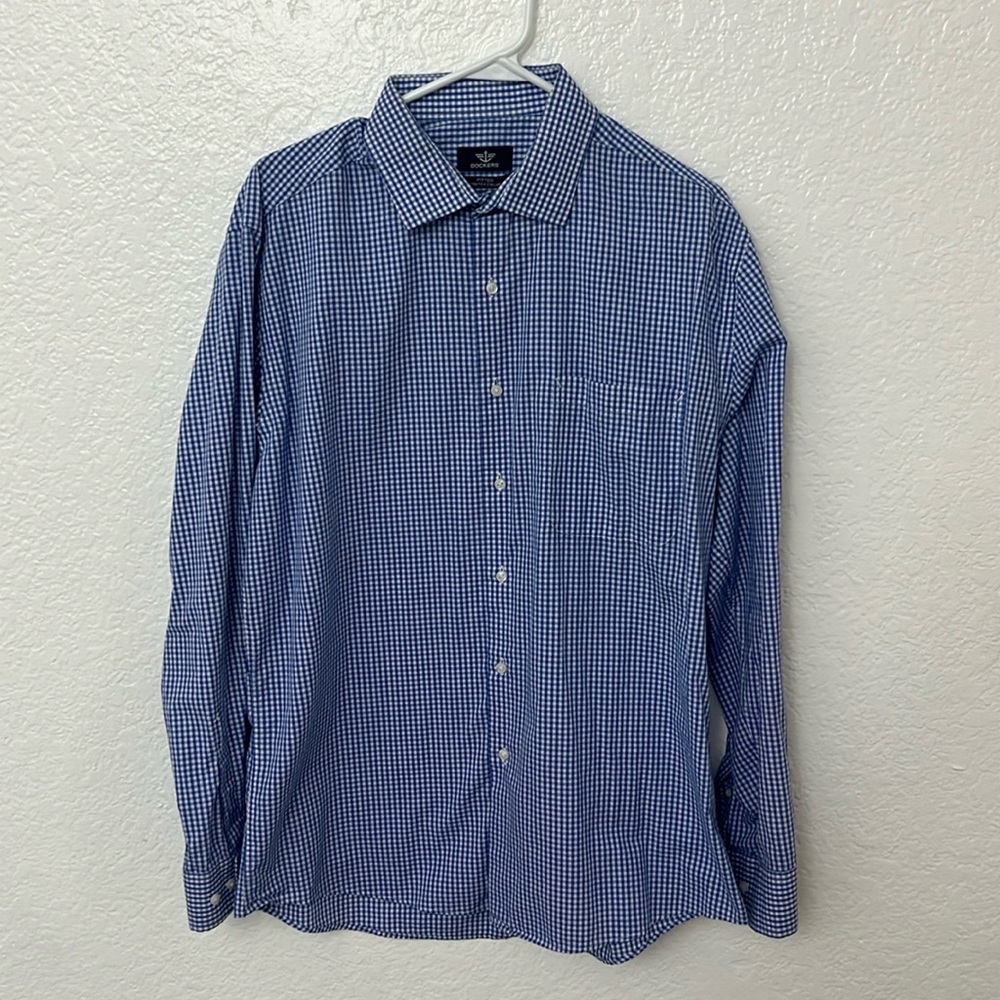 Dockers men’s fitted stretch collar